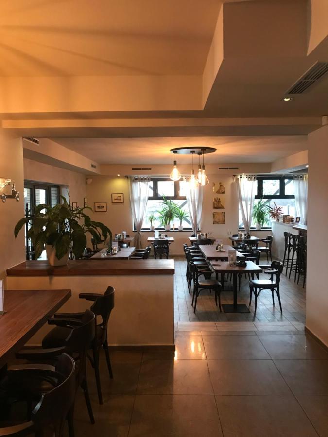 Restaurace A Penzion U Klasku Ołomuniec Zewnętrze zdjęcie