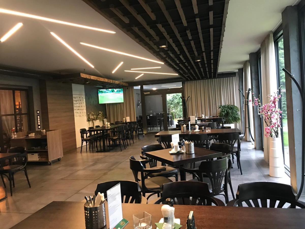 Restaurace A Penzion U Klasku Ołomuniec Zewnętrze zdjęcie